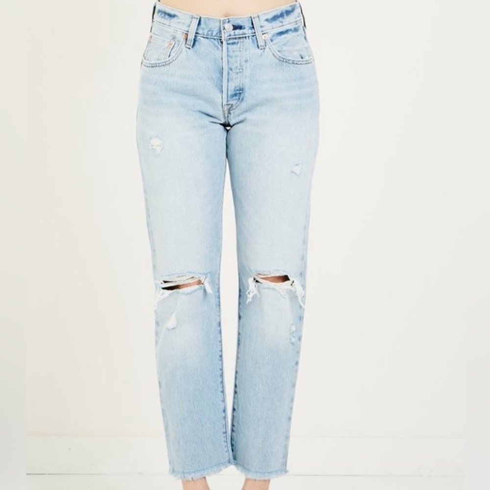 Levi's 501® Original Cropped Women's Jeans in Crazy Cool Size 25